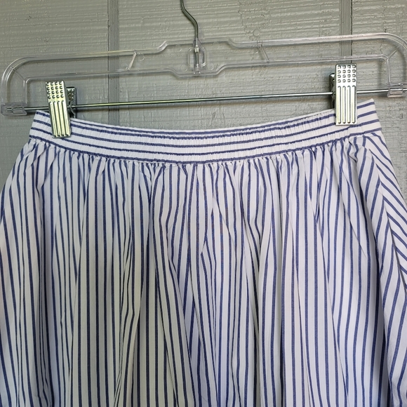 J. Crew Striped Ruffle Skirt. Size 00 - Picture 5 of 8